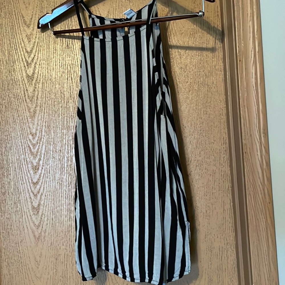 High Neck Tank